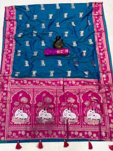 Sari Paithani de Seda Suave, el Más Vendido al por Mayor, con Motivos de Vaca Nandi, Pallu Tejido Enriquecido, Borde de Loto en Contraste, Sari para Bodas - Product Image 2