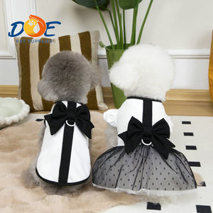 Vêtements pour chiens en gros Doe Pet, nouvelle collection printemps-été, vêtements pour chiens et chats, nœud papillon, robe de fête pour chien noir et blanc - Product Image 1