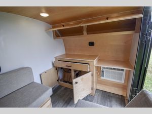 Nouvelle Arrivée 2023 : Caravane Teardrop Tout-Terrain Personnalisée en Usine avec Cuisine de Voyage LED Intégrée - Product Image 2