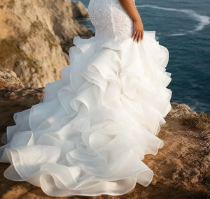 Abiti <span class=keywords><strong>da</strong></span> <span class=keywords><strong>sposa</strong></span> a sirena senza spalline <span class=keywords><strong>da</strong></span> donna con splendidi ricami in argento e strascico a balze, <span class=keywords><strong>taglie</strong></span> <span class=keywords><strong>forti</strong></span> - Product Image 5
