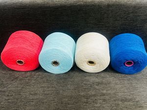 Hilo teñido SLUB de algodón 100% cardado para tejer y tejer - Product Image 2