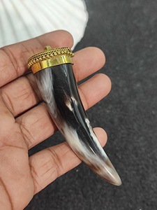 Collar con Colgante de Cuerno de Búfalo, Joyería Tribal Natural y Sostenible para Mujer, Alta Calidad - Product Image 4