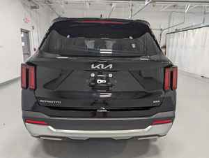 Forte demande pour le SUV Kia Sorento S AWD 2024 - Product Image 3