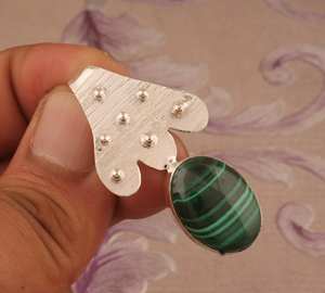 Colgante de malaquita verde Natural 10x14mm Ajuste de bisel hecho a mano sólido 925 joyería de plata esterlina mujeres regalo fabricante India - Product Image 5