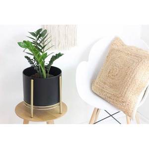 Pot de fleurs en métal fait à la main avec support Conteneur de fleurs intérieur et extérieur pour décoration de jardin Utilisation à l'exportation - Product Image 3