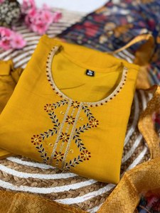 2024 nouveau Design brodé à la main Chanderi soie coupe droite filles Kurti ensembles tenue décontracté fantaisie numéro de modèle - Product Image 5