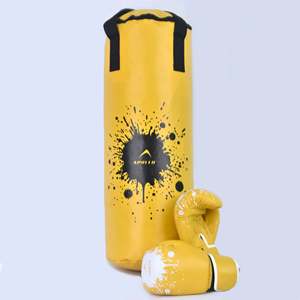 Ensemble de gants de boxe jaunes pour enfants et sac de frappe pour l'entraînement et la protection - Product Image 1