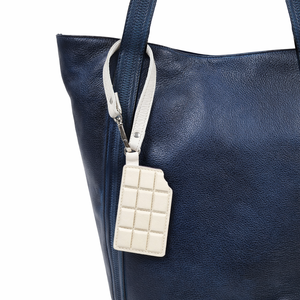 Accessoires pour sac à main de fabricant, charme de sac en cuir véritable personnalisé, couleur chocolat - Product Image 2