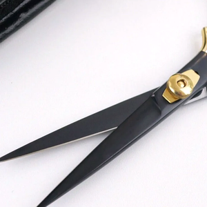 Tijera de salón de peluquería de acero inoxidable negro dorado profesional, tijera de corte de pelo elegante para salón de belleza con punta de hoja afilada - Product Image 6