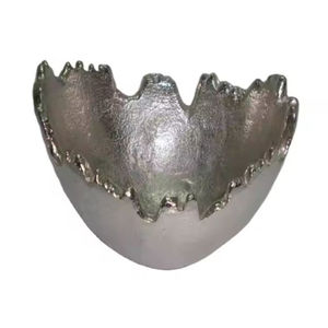 Bol de service en métal aluminium de qualité supérieure Plateau de table élégant Bol de service en fonte d'aluminium fabriqué à la main pour mariage ou événements - Product Image 4