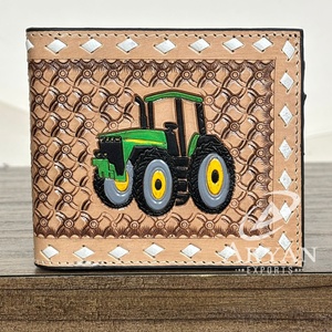 Cartera de Cuero Repujado Estilo Western Hecha a Mano con Diseño de Tractor, Múltiples Ranuras para Tarjetas y Bolsillo con Cremallera, Carteras Bifold Duraderas - Product Image 1