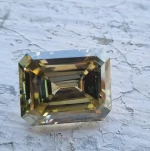 תליון יהלומים איכותי מותאם אישית moissanite vs בהירות מעולה לחתוך ברקת מעולה בצורת ברקת 20 מ "מ 8 מ" מ צבע שמפניה - Product Image 3