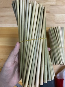 Pajitas de Hierba de Vietnam, Pajitas de Hierba Natural con Aroma Fresco, Procesamiento Mínimo, Ideales para Bebidas Frías, Jugos, Té y Uso Diario en el Hogar - Product Image 5