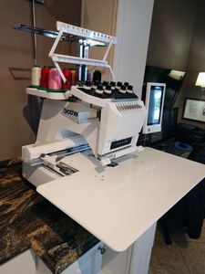 Oferta especial en la máquina de bordar Brother PR1000e Entrepreneur de 10 agujas - Product Image 2