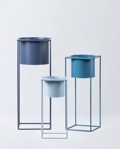Vase à fleurs en fer fait à la main en métal de style côtier touche métallique en détresse élégance intemporelle pour la décoration intérieure - Product Image 6