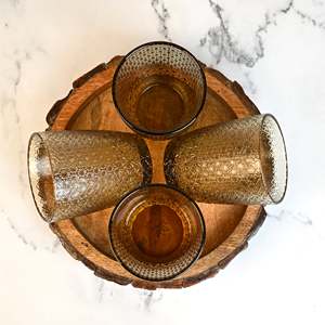 Juego de 4 Vasos Vintage con Diseño Floral Elegante para su Colección de Vasos - Product Image 5