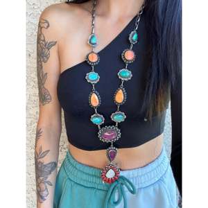 Collier Shawn Cayatineto en turquoise et pierres multicolores avec motif goutte d'eau pour cadeau, en argent sterling - Product Image 2