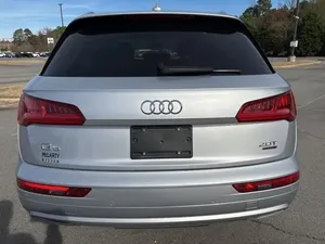 Audi Q5 2.0T Tech Premium Usado, Año 2018 - Product Image 3