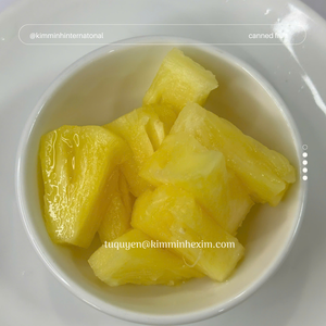 Morceaux d'ananas sucrés dorés dans du sirop Emballage de boîtes d'ananas de fruits en conserve en vente directe en vrac d'usine - Product Image 3