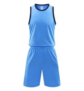 Conjunto de Uniformes de Baloncesto Personalizados en Colores Sólidos con Chaleco y Pantalones Cortos Transpirables con Impresión por Sublimación - Product Image 3