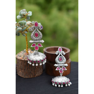 Grandes boucles d'oreilles jhumka en forme de pierre en laiton imitation argent, artisanales, traditionnelles, pour filles et femmes - Product Image 4