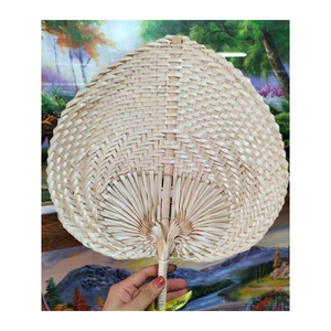 Ventilador de mano de bambú de alta calidad, ventilador de mano de hoja de palma, decoración de pared Vintage para el hogar, de Material Flexible - Product Image 1