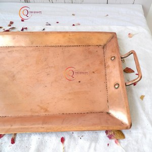 Bandeja de servicio de cobre Chapado en diseñador decorativo Forma rectangular con asa Bandeja de servicio de cobre puro Hecho en suministros de India - Product Image 4