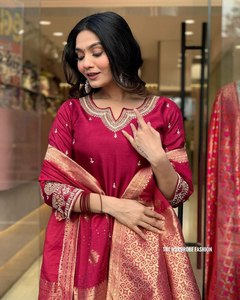 Hot Selling Roman Silk <b>Women's</b> Cotton Ethnic Wear Kurti for Indian and Pakistani <b>Women</b> Party Wear - Product Image 2