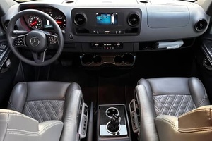 PRÊT À ÊTRE EXPÉDIÉ - MERCEDES-BENZ SPRINTER 2500 TURBODIESEL V6 POWER LUXURY VAN CONVERSION 11 PASSAGERS - MODÈLE 2022 - Product Image 6