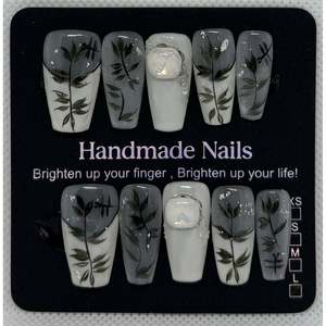 Grandi Unghie Artificiali in Bambù per Giardino - Product Image 1