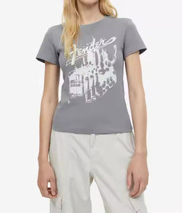 Camiseta de Hombre de Corte Regular, Ecológica, de Poliéster/Algodón, Transpirable, con Sensación de Algodón, Venta al Por Mayor de Fábrica para Ferias Comerciales 2025 - Product Image 1