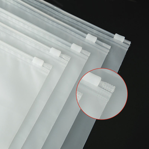 Bolsas desechables con parte superior de cremallera de PE impresas con logotipo personalizado para embalaje de ropa, sobres de correo exprés para negocios en línea - Product Image 3