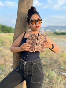 กระเป๋าคลัทช์หนังสำหรับผู้หญิงพิมพ์ลายนูนกระเป๋าเงินดีไซน์แบบตะวันตกขนาดกะทัดรัดกระเป๋าคลัทช์หนังอินเทรนด์ - Product Image 4