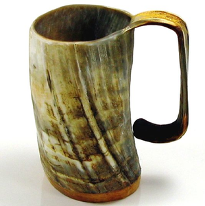 Auténtico jarro de cuerno estilo vikingo con hermosa textura y marmoleado natural. Disponible a precios de mayoreo. - Product Image 3