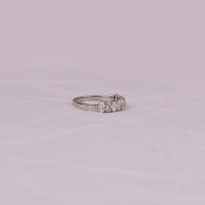 Bague de mariage classique unisexe en or massif 14KT avec plaqué or rose cultivé en laboratoire élégant ovale coupe demi éternité cadeau pour elle - Product Image 5