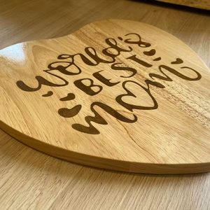 Planche à découper en noyer, planches à découper en bois pour la cuisine, utilisées pour hacher, trancher et couper en dés divers aliments comme les fruits - Product Image 1