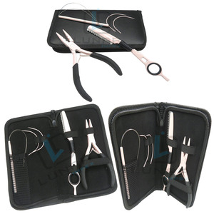 Mini herramientas para extensiones de cabello en rosa claro y Negro Agarre de espuma en Alicates para extensiones de cabello disponibles con kit de herramientas de extensión personalizado - Product Image 5