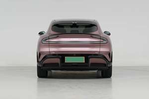 SUV Eléctrico Premium de Tamaño Mediano, Automático, con Volante a la Izquierda, Ruedas R19, Plataforma de Alta Eficiencia SiC de 800V, Autonomía CLTC de 835 km - Product Image 2