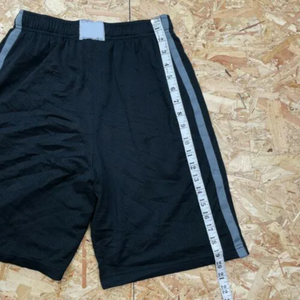 Shorts de sport de haute qualité pour adultes, shorts de basket-ball noirs pour la salle de sport avec poches, shorts pour hommes - Product Image 4