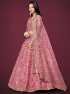Lehenga choli สีชมพูออกแบบพิเศษสำหรับงานแต่งงาน - Product Image 3
