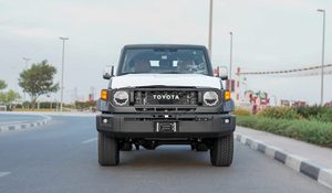 Toyota Land Cruiser LC 76 2025, 2.8L, Tracción en las Cuatro Ruedas, Automático, Motor Diésel Turboalimentado de 4 Cilindros - Product Image 6