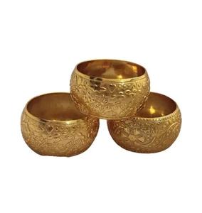 Anneau de serviette en laiton Antique forme carrée et design duveteux anneau de serviette en laiton pour la vaisselle pièce de décoration - Product Image 3