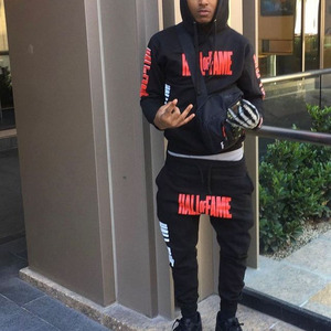 Ensemble de survêtement en molleton épais avec pantalon droit à jambes larges et sweat à capuche, personnalisable avec broderie et appliqués, vente en gros - Product Image 1