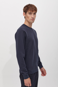 เสื้อสเวตเชิ้ตคอกลมสีน้ำเงินกรมท่าสำหรับผู้ชาย ทรงโอเวอร์ไซส์ ผ้าฝ้ายถัก 100%  แบบดิจิทัล เป็นมิตรกับสิ่งแวดล้อม กันลม สวมใส่สบายในฤดูหนาว - Product Image 2