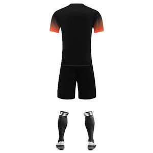 Uniforme de ropa de fútbol de máximo rendimiento para el campo - Product Image 2