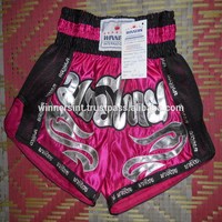 Shorts de boxe Muay Thai pour hommes personnalisables - Tissu respirant 100% polyester durable, personnalisation de la marque et service OEM