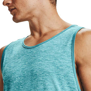 Débardeur en tricot respirant pour hommes pour la musculation avec logo personnalisé et design Stringer - Product Image 2