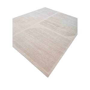 Alfombra Rectangular Abstracta de Lana y Seda de Bambú Tejida a Mano UnfoldBy Kavi Ivory de 10 mm para Sala de Estar, Pasillo y Hogar - Product Image 2