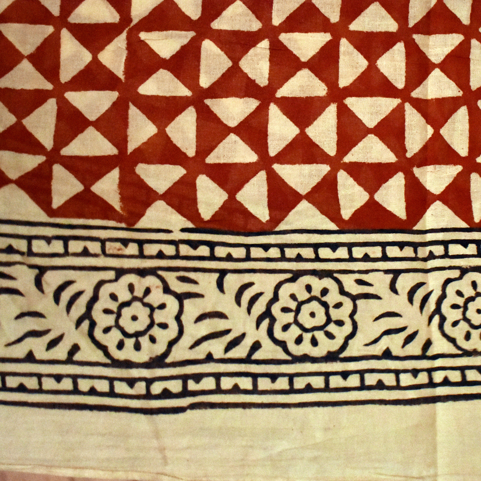 สีน้ำตาล