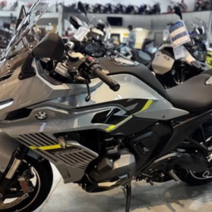 รถมอเตอร์ไซค์รุ่นยอดนิยมปี 2026 R1300RS 1,300 ซีซี 145 แรงม้า 7,750 รอบต่อนาที พร้อมจัดส่ง - Product Image 1